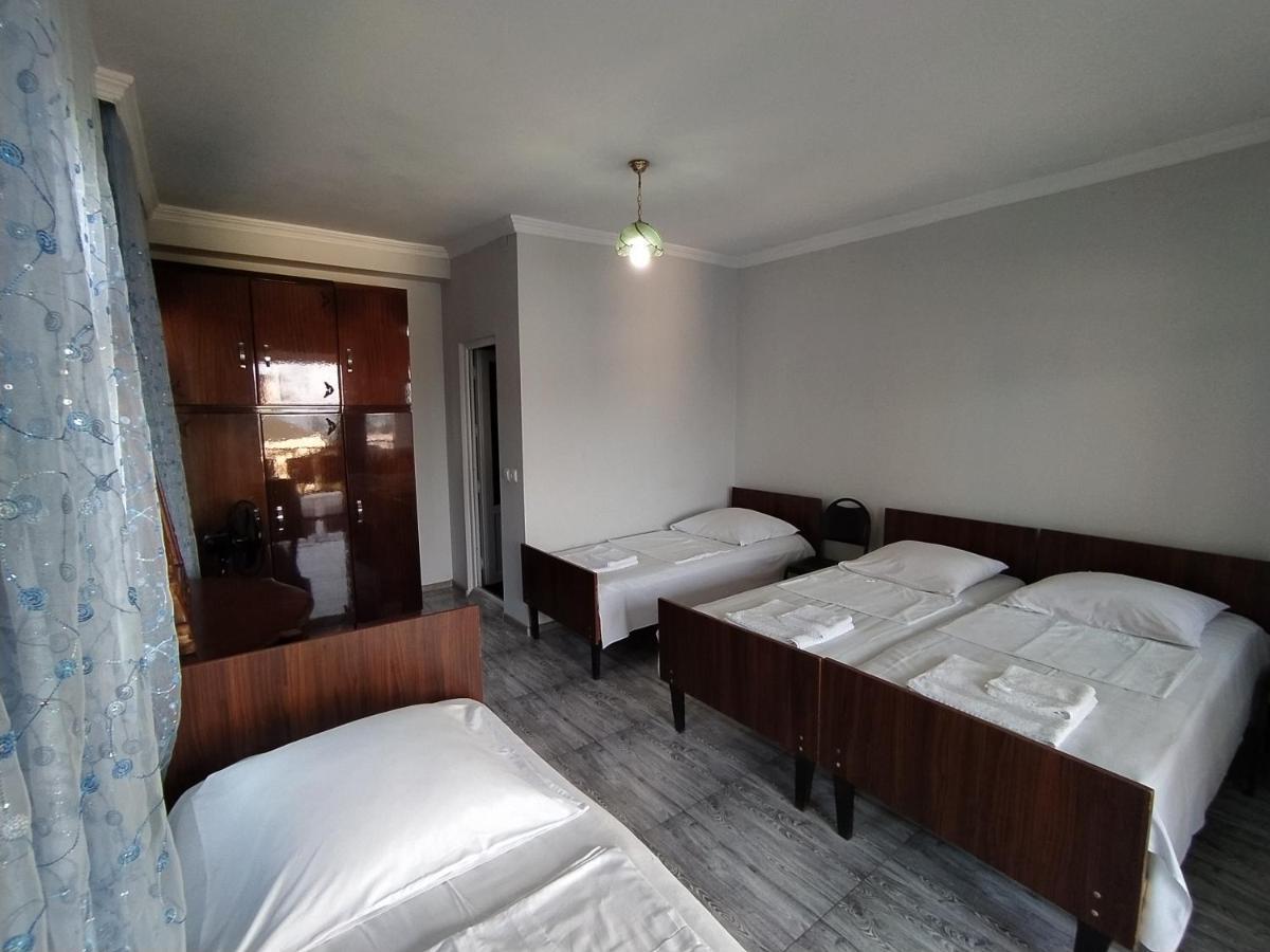 Guest House Teni Makhinjauri Εξωτερικό φωτογραφία
