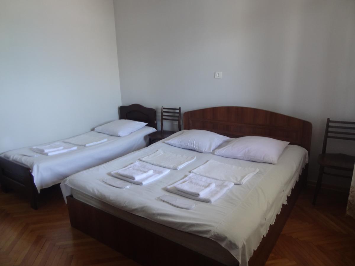 Guest House Teni Makhinjauri Εξωτερικό φωτογραφία